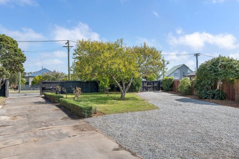 Photo of property in 76 Wattle Drive, New Brighton, Christchurch, 8083