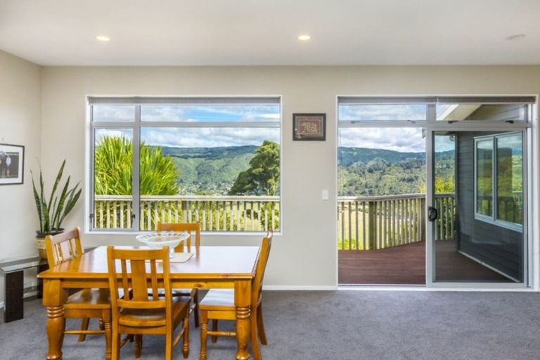 Photo of property in 83 Mount Marua Way, Timberlea, Upper Hutt, 5018