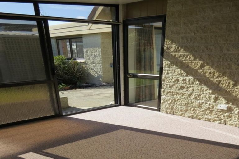 Photo of property in 25a Toru Road, Paraparaumu Beach, Paraparaumu, 5032