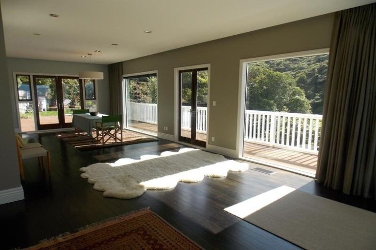 Photo of property in 50 Baroda Street, Khandallah, Wellington, 6035