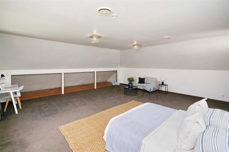 Photo of property in 70b Avonhead Road, Avonhead, Christchurch, 8042