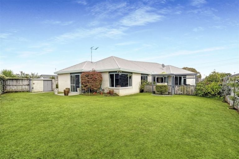 Photo of property in 37 Dixon Road, Fitzroy, Hamilton, 3206