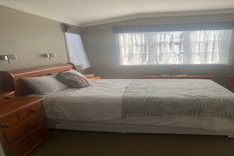 Photo of property in 6 Hindmarsh Street, Johnsonville, Wellington, 6037