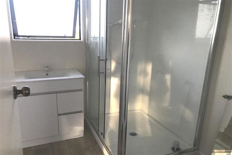 Photo of property in 1/6a Druces Road, Wiri, Auckland, 2104