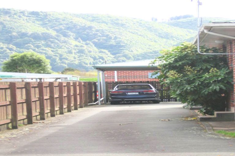 Photo of property in 2/113 Clouston Park Road, Clouston Park, Upper Hutt, 5018