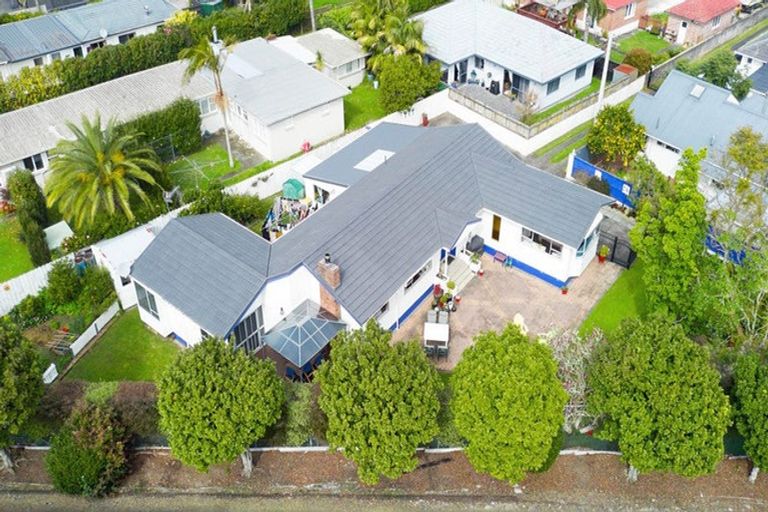 Photo of property in 127a Swanson Road, Henderson, Auckland, 0610