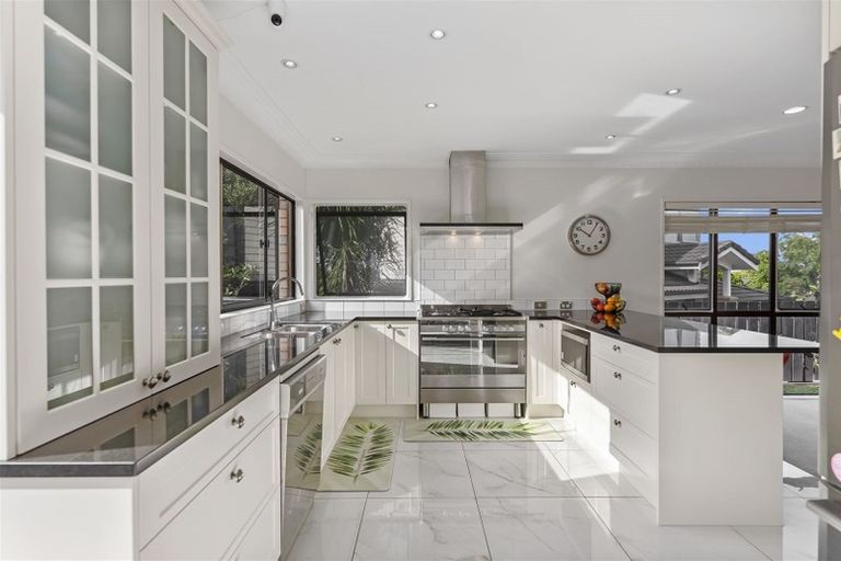 Photo of property in 3 Citation Way, Botany Downs, Auckland, 2010