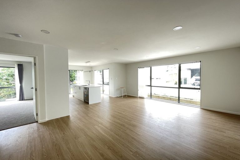 Photo of property in 13b Stott Avenue, Birkdale, Auckland, 0626