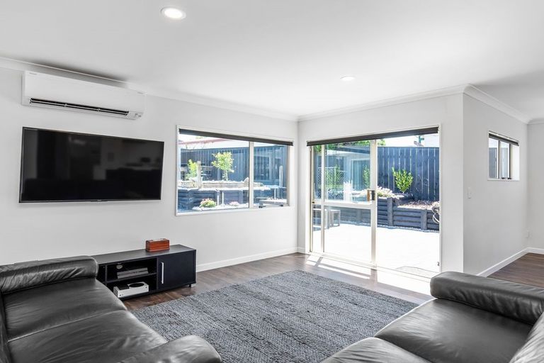 Photo of property in 29 Rutherford Drive, Waikanae Beach, Waikanae, 5036