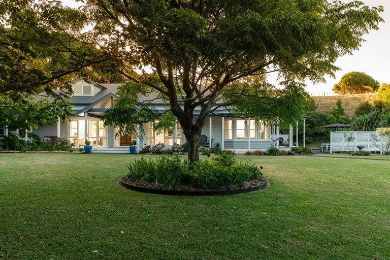 Photo of property in 358 Ngarara Road, Waikanae, 5391