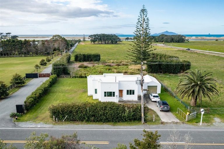 Photo of property in 397 Cove Road, Waipu, 0582