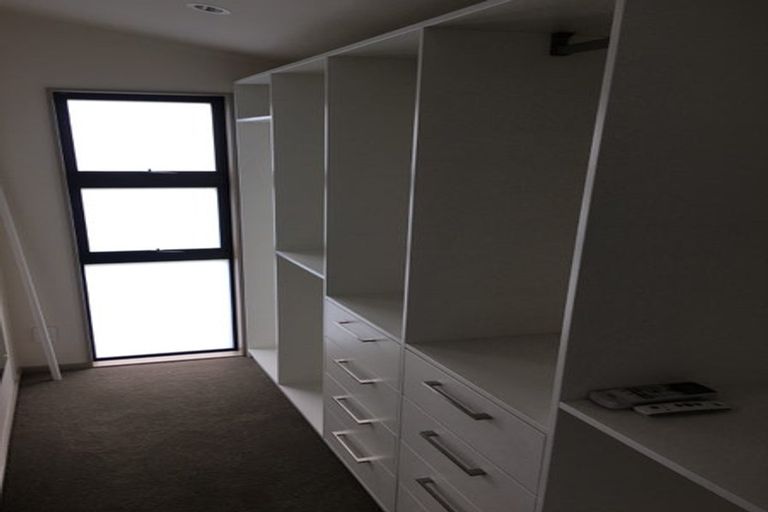 Photo of property in 37a The Drive, Tawa, Wellington, 5028