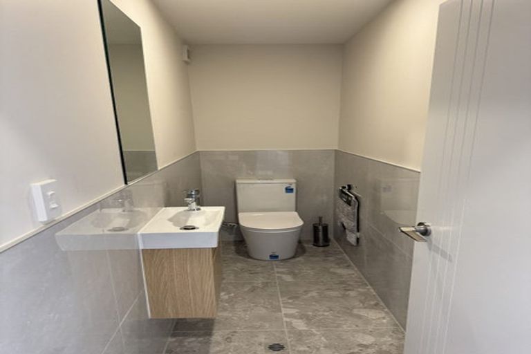 Photo of property in 309 Don Buck Road, Massey, Auckland, 0614