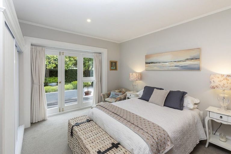 Photo of property in 16 Brenchley Avenue, Strowan, Christchurch, 8052