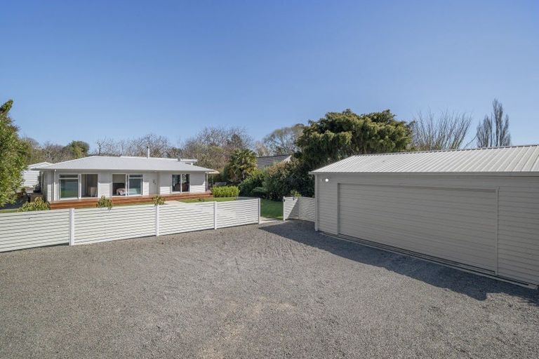 Photo of property in 12 Margaret Avenue, Havelock North, 4130