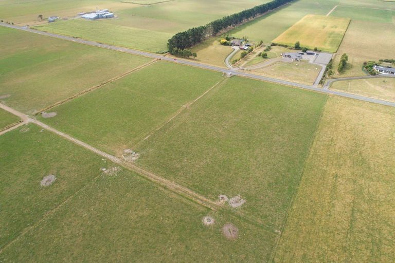 Photo of property in 1482 Rongotea Road, Kairanga, Palmerston North, 4475