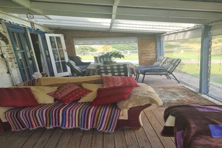 Photo of property in 347 Waitohu Valley Road, Otaki, 5583