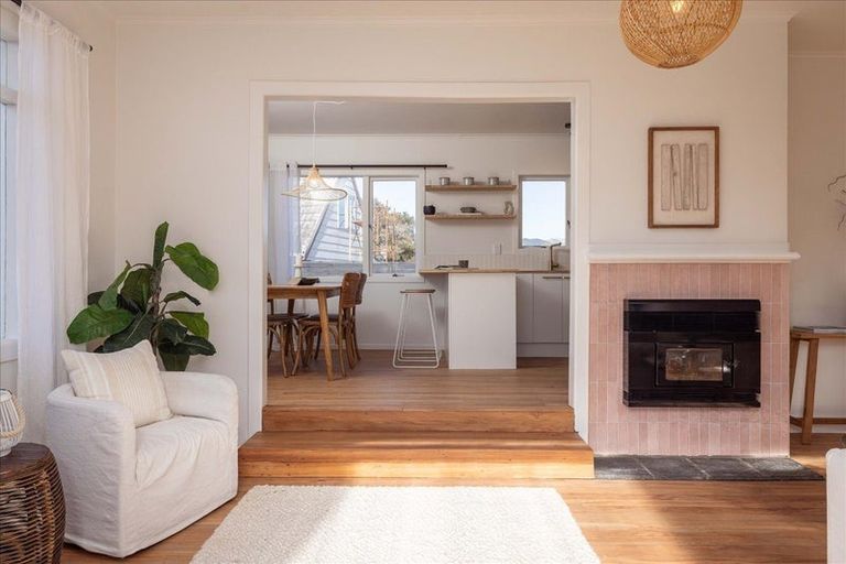 Photo of property in 19 Dunlop Road, Te Puke, 3119