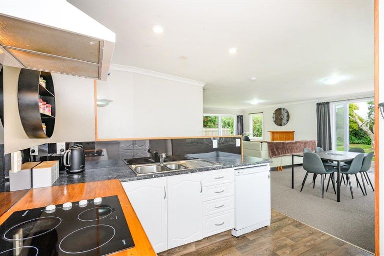 Photo of property in 3 Flower Street, Bulls, 4818