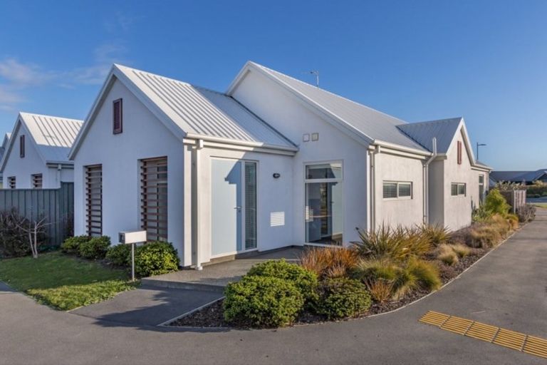 Photo of property in 83 Caulfield Avenue, Halswell, Christchurch, 8025