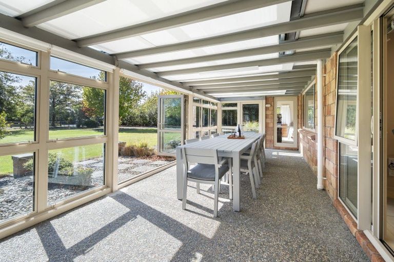 Photo of property in 98 Polson Hill Drive, Aokautere, Palmerston North, 4471