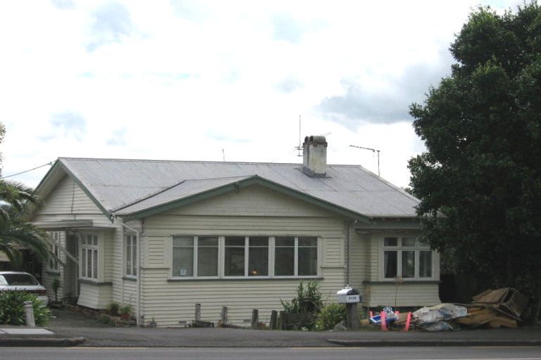 Photo of property in 3139 Great North Road, New Lynn, Auckland, 0600