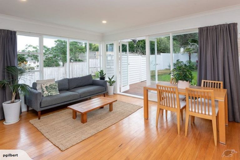 Photo of property in 2/12 Howe Street, Howick, Auckland, 2014