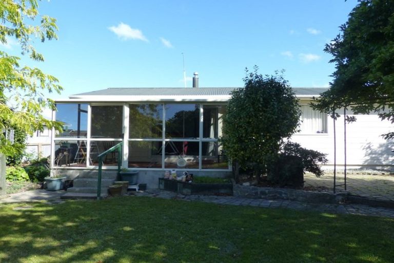 Photo of property in 2 Pitman Place, Waimate, 7924