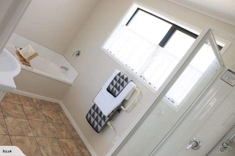 Photo of property in 2 Hay Street, Ebdentown, Upper Hutt, 5018