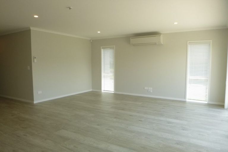 Photo of property in 120 Matua Road, Huapai, Kumeu, 0810