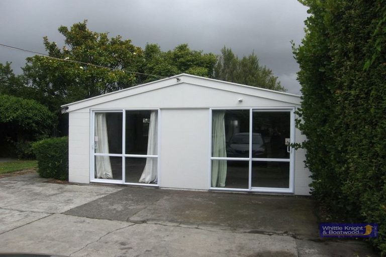 Photo of property in 35 Waimairi Road, Upper Riccarton, Christchurch, 8041
