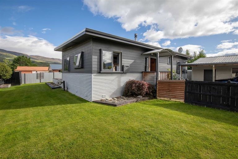 Photo of property in 1 Hartley Court, Cromwell, 9310