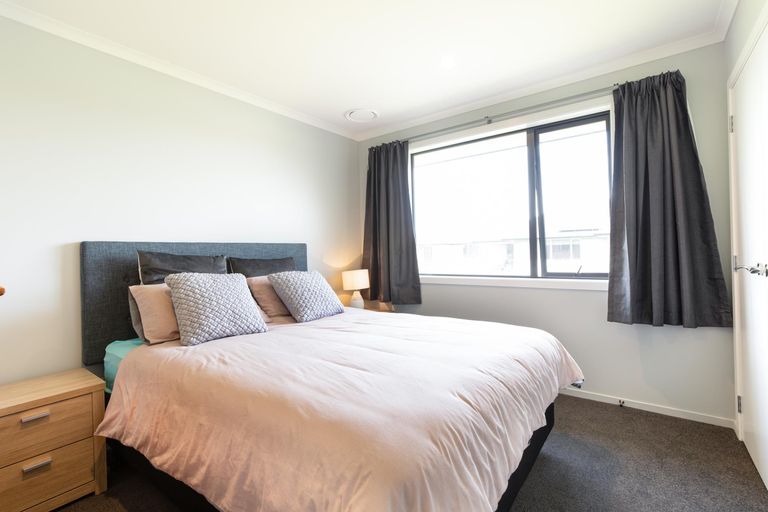 Photo of property in 37 Mike Smith Drive, Cambridge, 3434