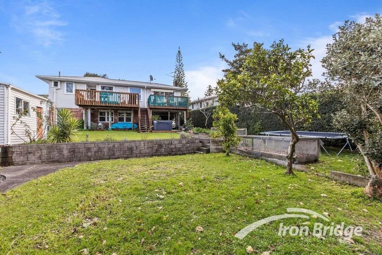 Photo of property in 49 Bruce Road, Glenfield, Auckland, 0629
