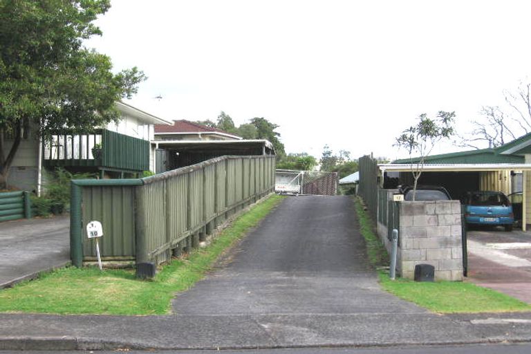 Photo of property in 12 Serwayne Place, Sunnyvale, Auckland, 0612