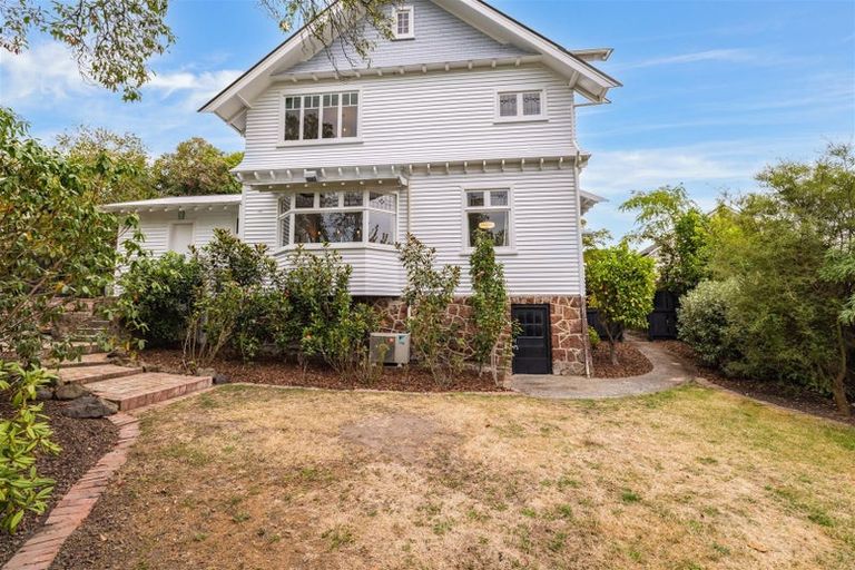 Photo of property in 47 Hackthorne Road, Cashmere, Christchurch, 8022