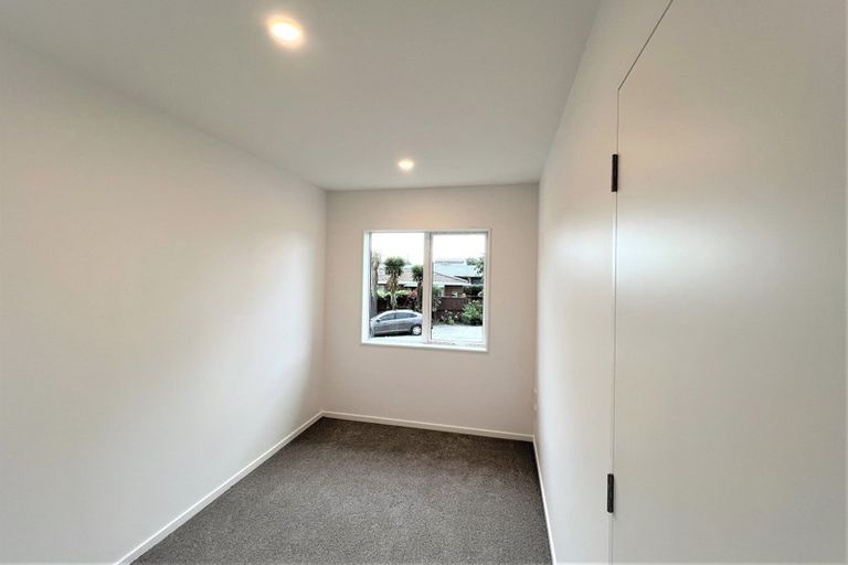 Photo of property in 114 Astley Avenue, New Lynn, Auckland, 0600