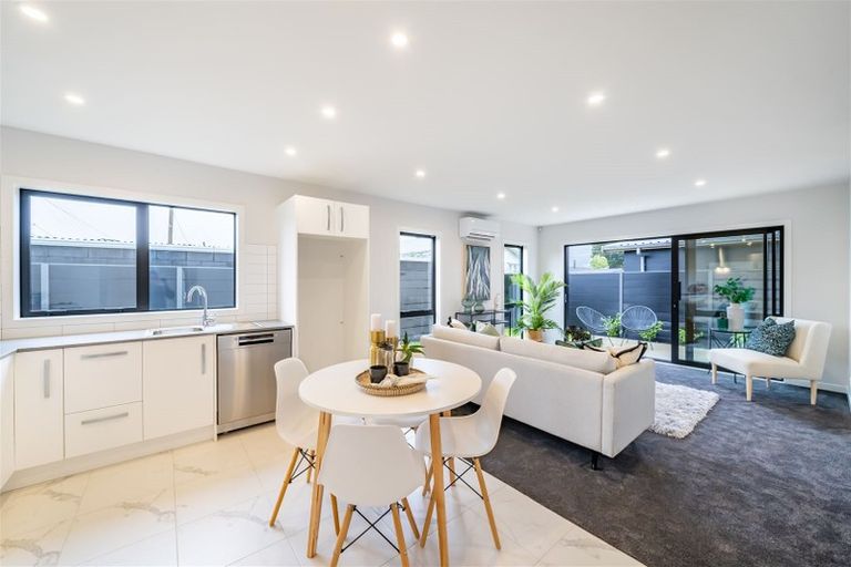 Photo of property in 47c Pine Avenue, Ebdentown, Upper Hutt, 5018