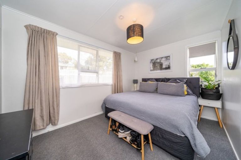 Photo of property in 51 Blueberry Grove, Timberlea, Upper Hutt, 5018