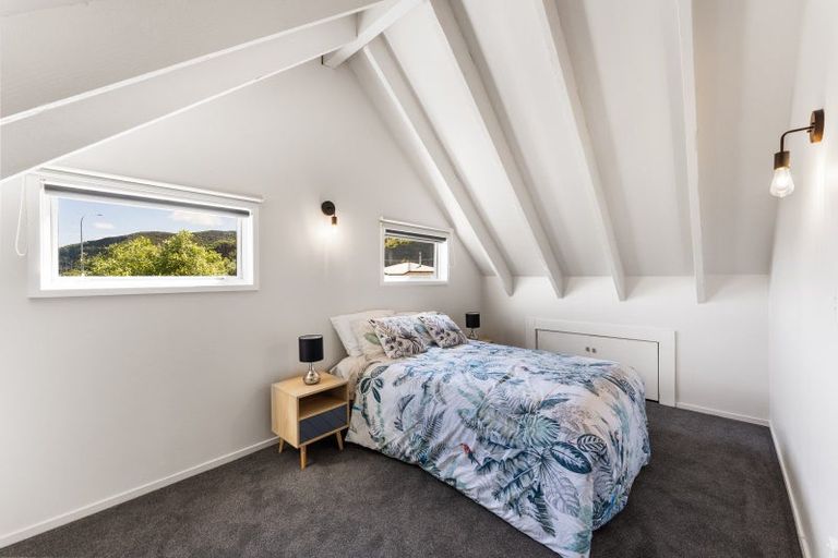 Photo of property in 5-7 Annabell Grove, Haywards, Lower Hutt, 5018