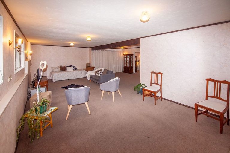 Photo of property in 40 Cortina Avenue, Johnsonville, Wellington, 6037