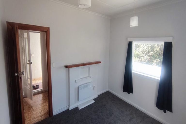 Photo of property in 4/5 Benares Street, Khandallah, Wellington, 6035