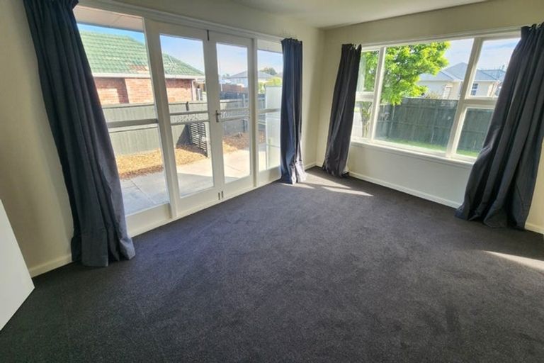 Photo of property in 50 Niven Street, Avondale, Christchurch, 8061