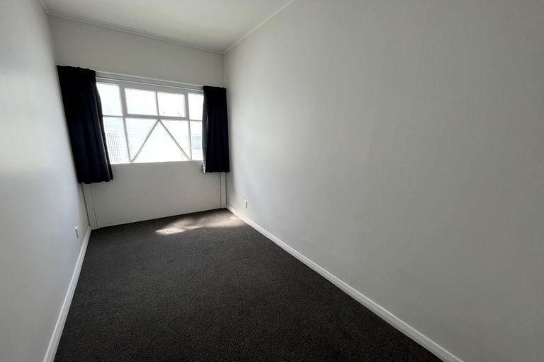 Photo of property in 212 The Terrace, Wellington Central, Wellington, 6011