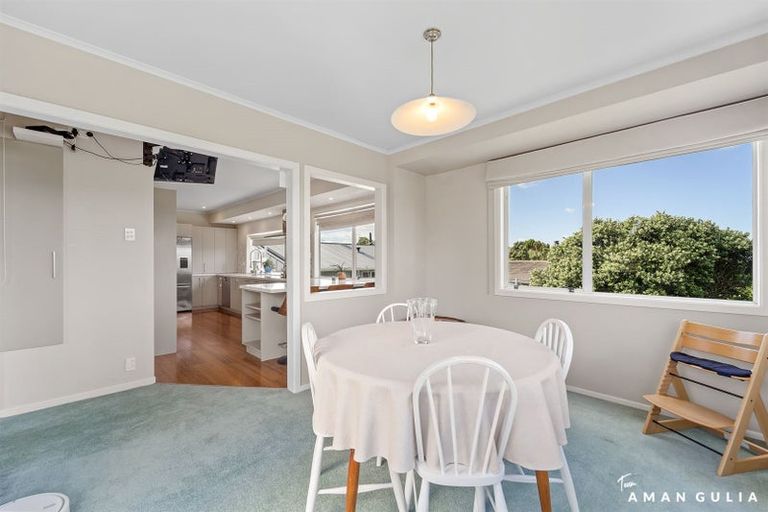 Photo of property in 212 Don Buck Road, Massey, Auckland, 0614