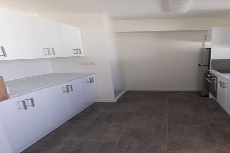 Photo of property in Embassy Court, 72 Brougham Street, Mount Victoria, Wellington, 6011