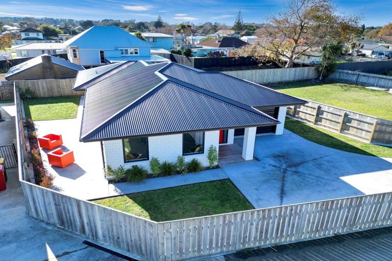 Photo of property in 14a Awahou Place, Foxton, 4814