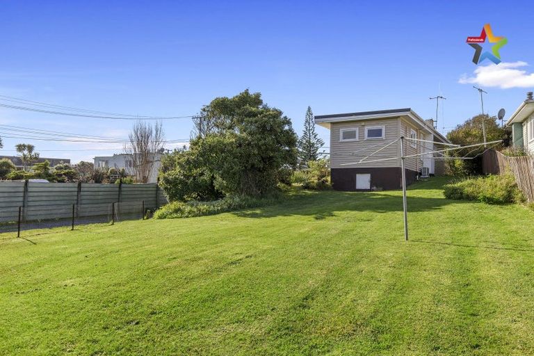 Photo of property in 67 Tasman Road, Otaki Beach, Otaki, 5512