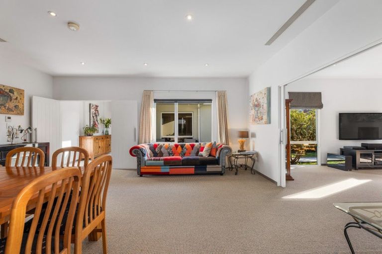 Photo of property in 142 North Parade, Richmond, Christchurch, 8013