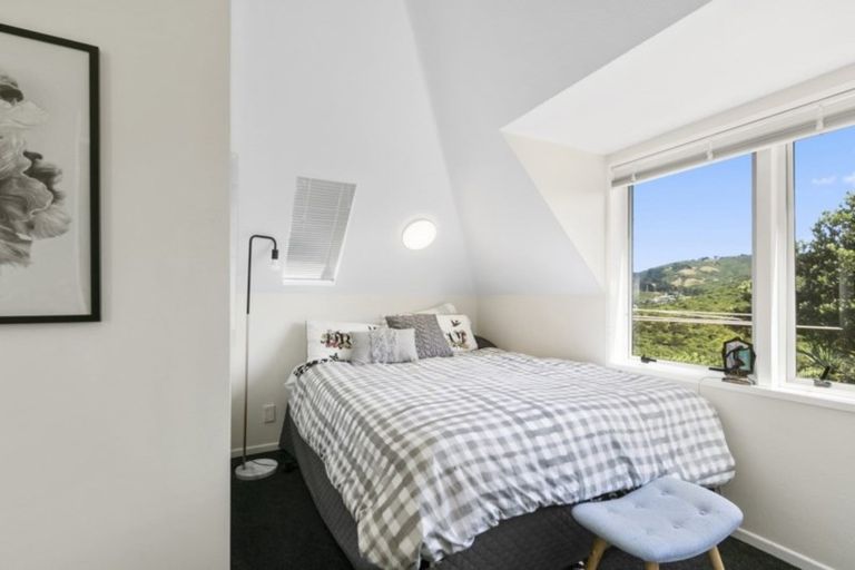 Photo of property in 1/99 Major Drive, Kelson, Lower Hutt, 5010